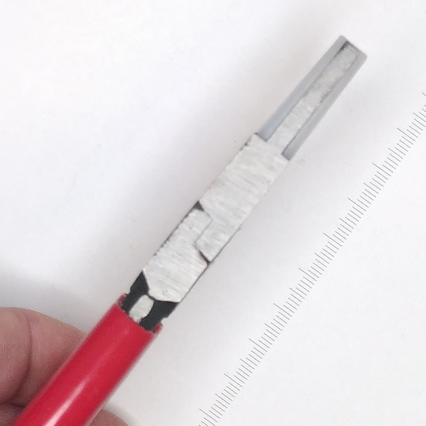 Nylon flat-nosed pliers