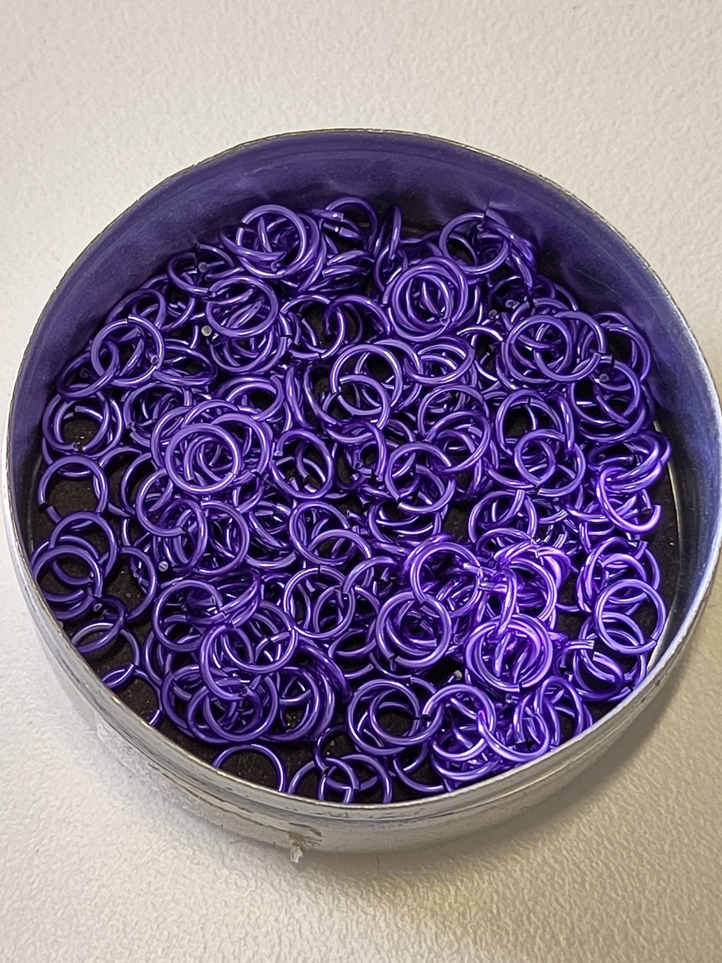 Glanzend gekleurd aluminium, 0,8 x 4,2 mm