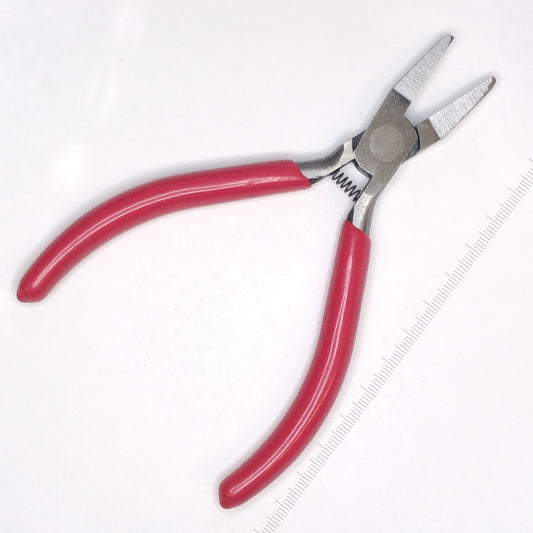 Basic flat-nosed pliers